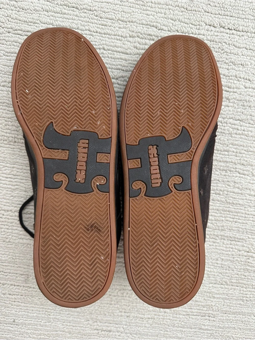 ipath Brown Suede Skate Sneakers
